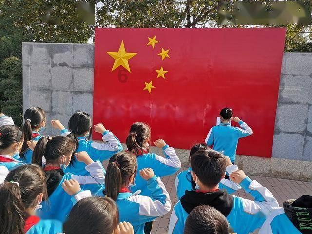 逃离幽灵之森