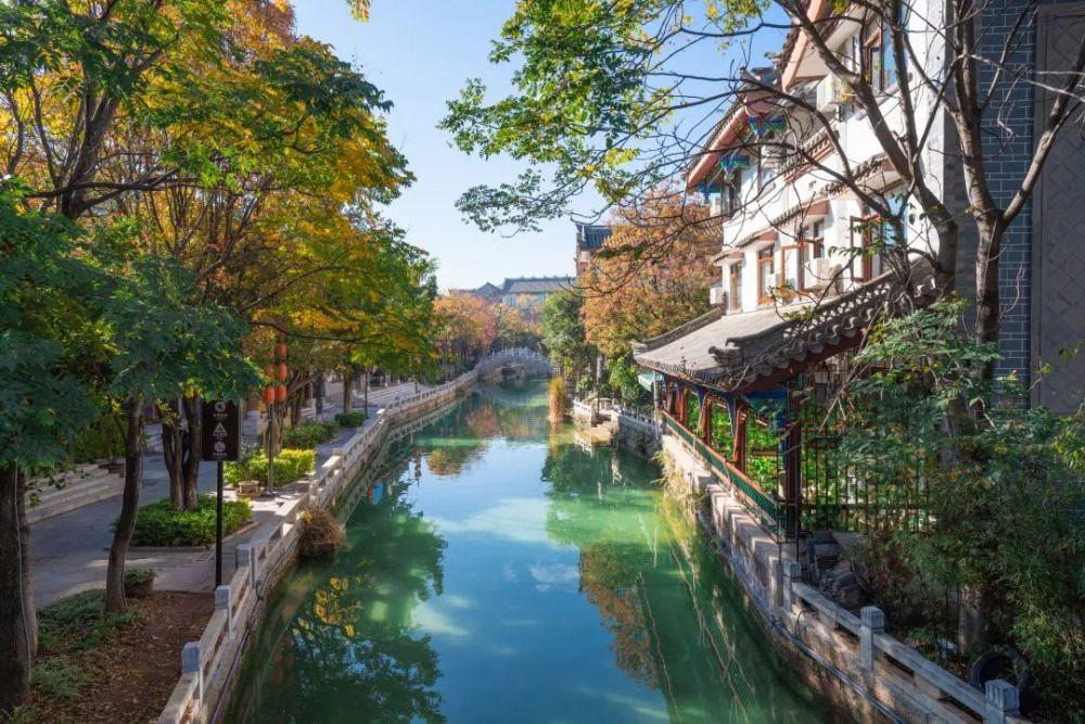 海岛冲浪